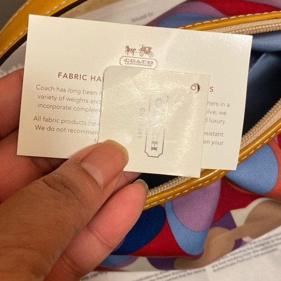 Coach Signature Scarf Print Pochette - Picture 12 of 12